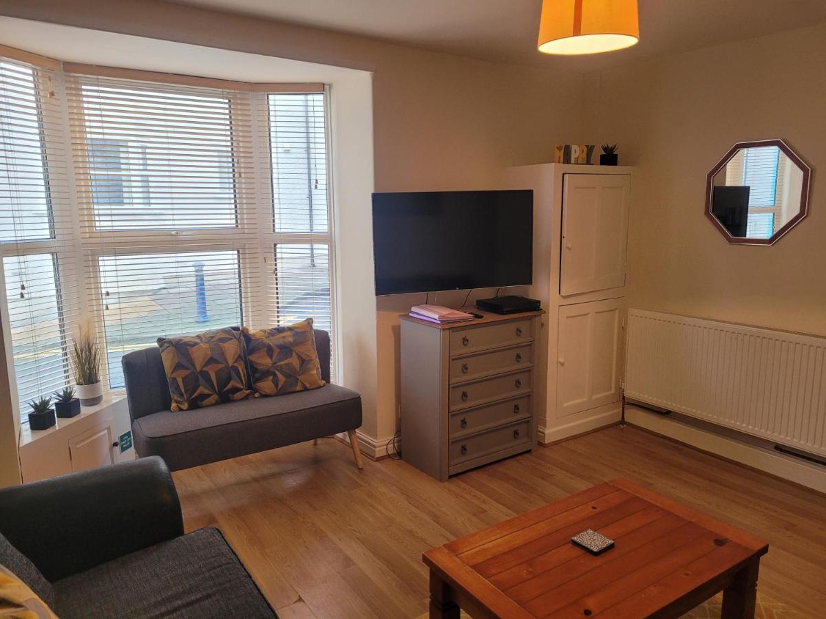 Large 5 Bed Town-Centre Home Close To The Beach, Sleeps 9 Aberystwyth Eksteriør billede